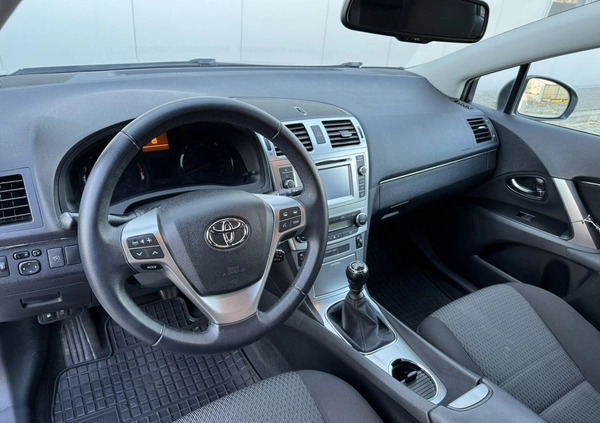 Toyota Avensis cena 46800 przebieg: 213000, rok produkcji 2015 z Piotrków Kujawski małe 352